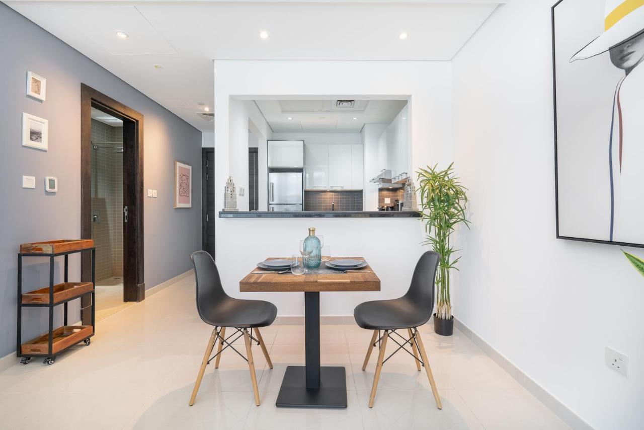 Prime Stylish Studio With Marina Views